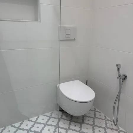 Refined Appartement Tirana